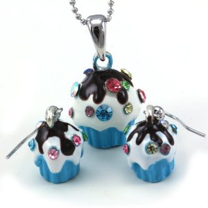 Pandora 3 D Chocolate Cupcake With Sprinkles 5 Jet Black Crystal Charm